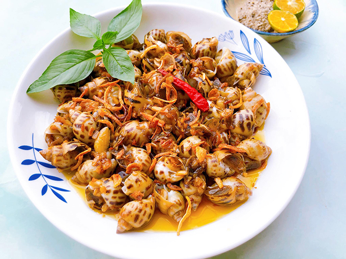 Ốc Hương Sốt Bơ Tỏi