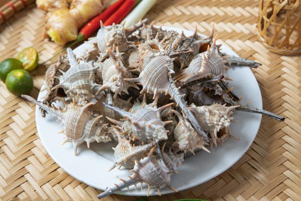 Ốc gai nướng mộc