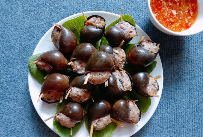 Ốc bươu nhồi thịt hấp