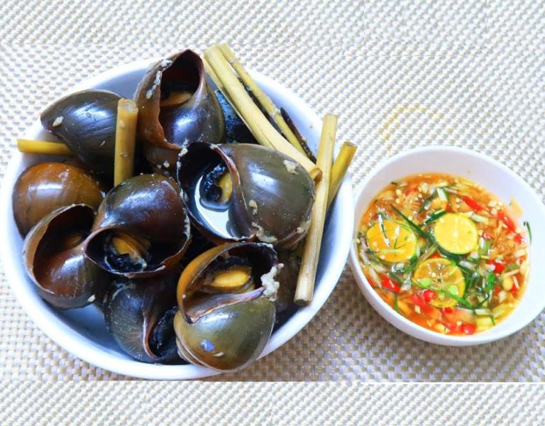 Cách làm ốc lác hấp sả chấm nước mắm cay